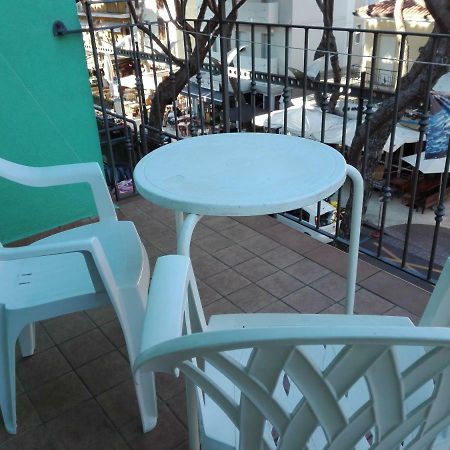 New Prophet Bed and Breakfast Cattolica Exteriör bild