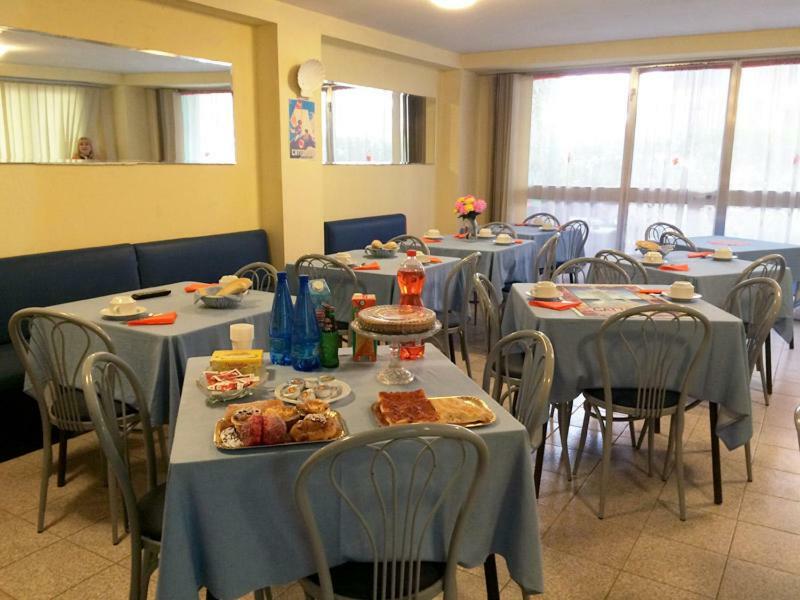 New Prophet Bed and Breakfast Cattolica Exteriör bild
