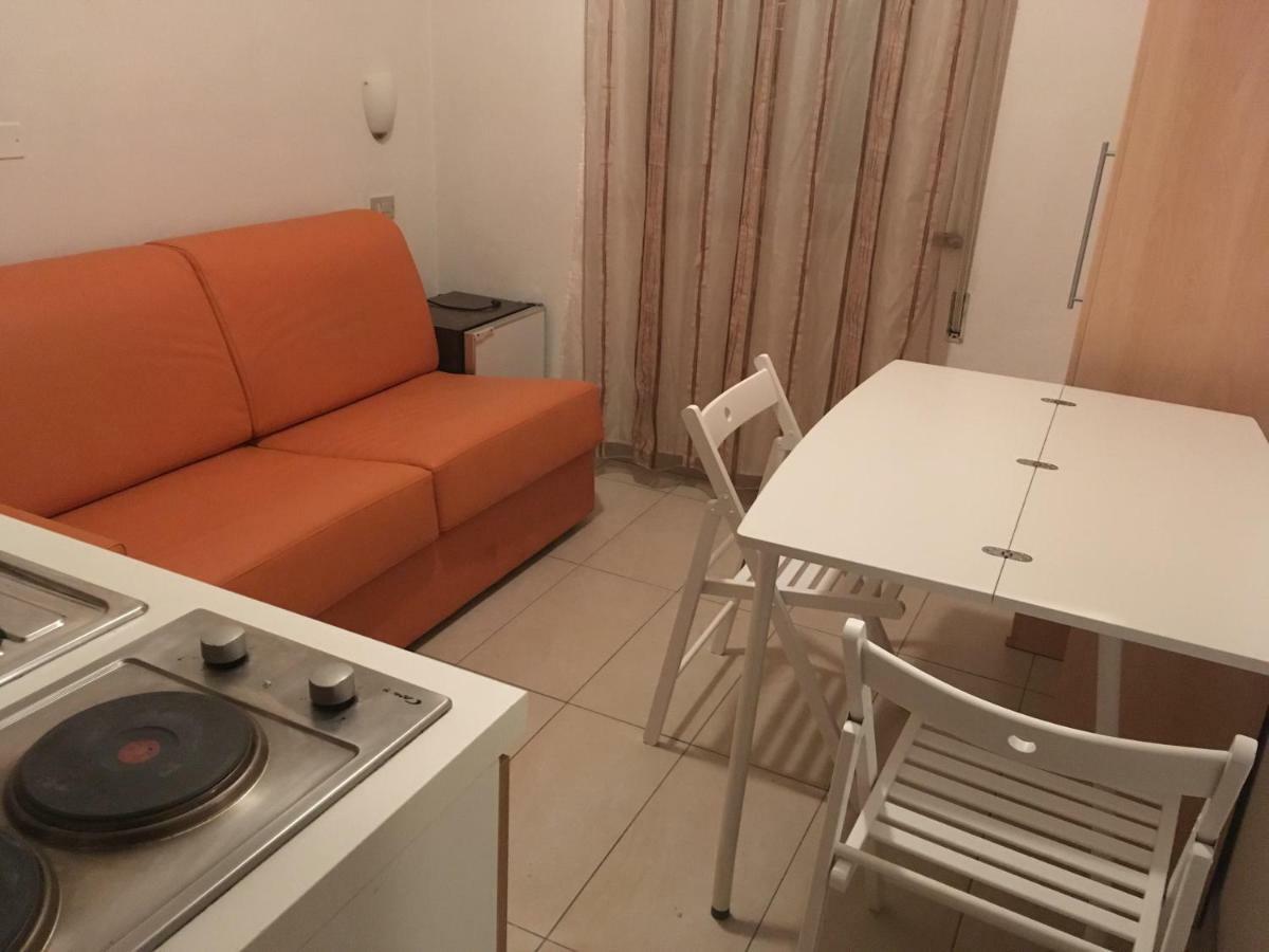 New Prophet Bed and Breakfast Cattolica Exteriör bild