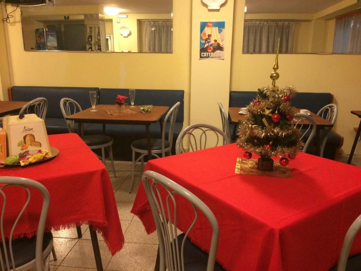 New Prophet Bed and Breakfast Cattolica Exteriör bild