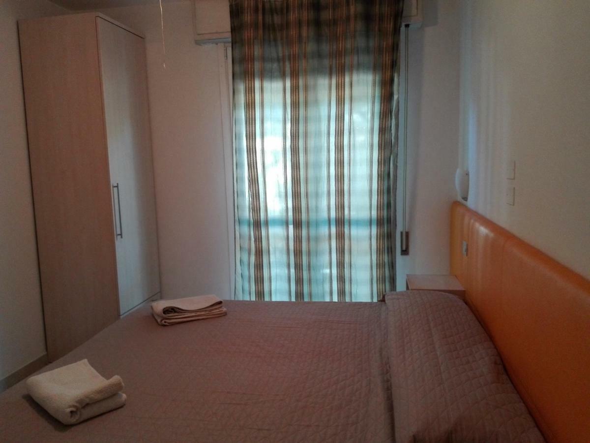 New Prophet Bed and Breakfast Cattolica Exteriör bild
